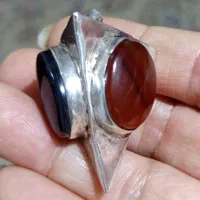 تا گرون نشده بخر گردنبند بزرگ هرمی سه سنگ درشت|جواهرات|مشکیندشت, |دیوار