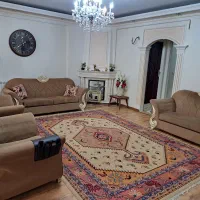 مبل ۷ نفره و میز ناهارخوری ۴ نفره