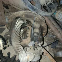 کله گاوی لندروور