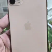 ایفون 11 پرومکس سری M رنگ طلایی