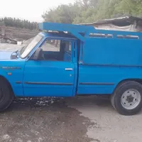ماشین نیسان با چادر و کمپرسی هم هست