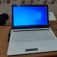لپتاپ Asus سفید رنگ