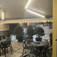 خانم جهت کار در کافه (باریستایی)