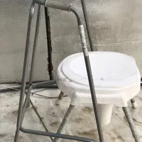 توالت فرنگی وواکر