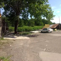 خانه ویلایی نزدیک تالاب