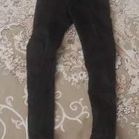 یک عدد شلوار لی سایز ۳۱