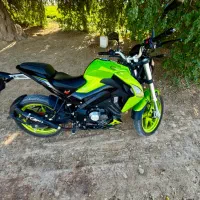 متور سیکلت بنلی ۱۸۰sرنگ فسفوری