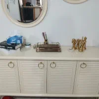 میز تلویزیون و آیینه کنسول