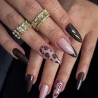 کاشت ناخن ، تمیز ، زیبا ، بی نقص