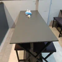 سه تا دست میز صندلی رستورانی