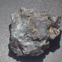 شهاب سنگ|کلکسیون اشیاء عتیقه|رباطکریم, رباطکریم|دیوار