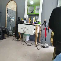 همکار آرایشگر مردانه نیازمندیم