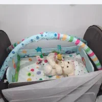 تخت کنارمادر