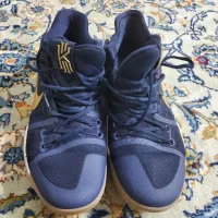 کفش بسکتبال و والیبال Kyrie 3 سایز ۴۶ اصل