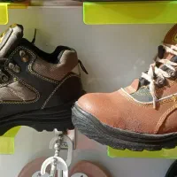 کفش ایمنی سایز ۴۱