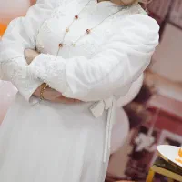 لباس سفید فوق العاده