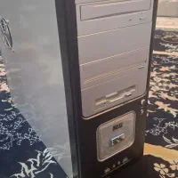 کیس کامپیوتر قدیمی