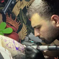 تتونصف ق یم ت کار میزنم واست.تخفیف ویژه