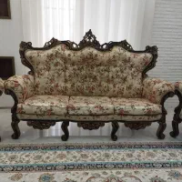 یک دست مبل سلطنتی|مبلمان خانگی و میز عسلی|نور, |دیوار