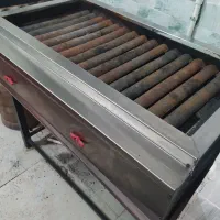 کباب زن رستوران و تهیه غذا