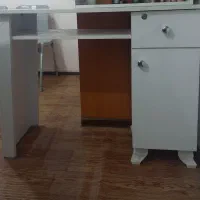 میز ناخن یا میز تحریر