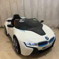 ماشین شارژی بی ام و i8