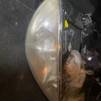 چراغ جولو ۲۰۶ سالم و یک چراغ عقب بنز|قطعات یدکی و لوازم جانبی|شیراز, شهرک آرین|دیوار