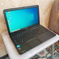لپ تاپ توشیبا + آداپتور نو