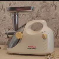 چرخ گوشت کاملا نو با متعلقاتش
