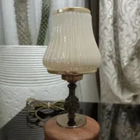 سه مدل آباژور چوبی با شید شیشه ای