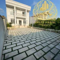 ویلا۲۰۰متری دوبلکس*نما رومی ساحلی*نیست رو دستش