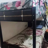 تخت دو طبقه
