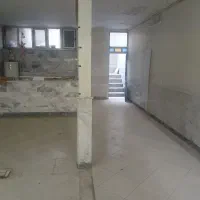 زیرزمین-نبش-خیابان