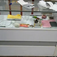 سه عدد میز ودوعدد قفس واسه موبایل ۸۵۰۰|فروشگاه و مغازه|تربت‌حیدریه, فرمانداری|دیوار