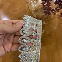 تاج بسیار شیک و پر نگین