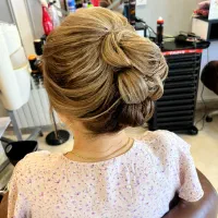 خدمات زیبایی|خدمات آرایشگری و زیبایی|چالوس, |دیوار