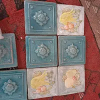 تعدادی کاشی طرح دار