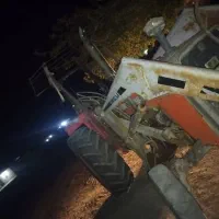 سلام یک دستگاه تراکتور سالم بدون خرابی بیل دار|خودرو سنگین|زابل, |دیوار