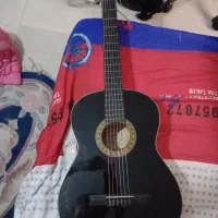 گیتار دست ساز ایرانی