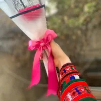 گل و دسته گل قیمت بستگی به تعداد دارد