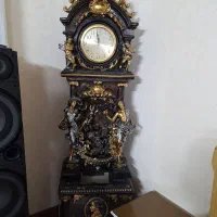 ساعت ایستاده آبشاری