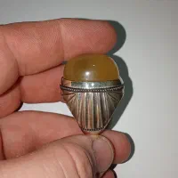 انگشتر عقیق زرد
