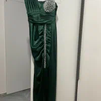 لباس مجلسی تمیز در حد نو