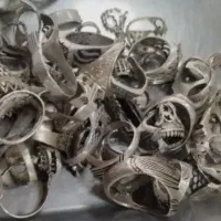 نقره شکسته و دست دوم خریدارم