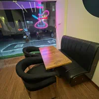 کاناپه لاکچری کافه قلیون موسیقی زنده مدل لانژ