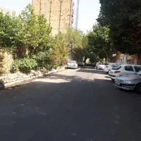 ۵۰متر طبقه اول کوچه پهن جای پارک فراوان تخلیه