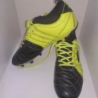 کفش فوتبال چمن