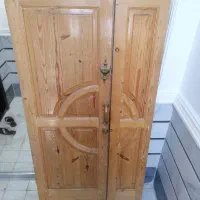 درب چوبی با محافظ کاملا سالم