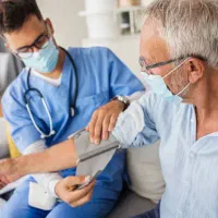 ویزیت پزشک عمومی در منزل و مجازی