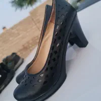 فروش یک جفت کفش مجلسی زنانه
